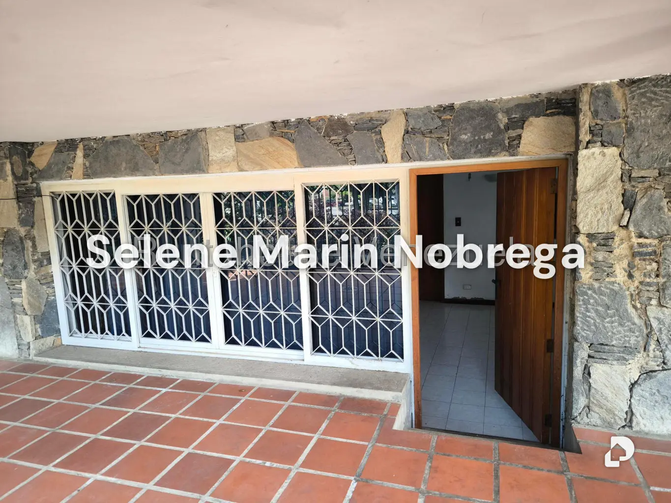 House in Cumbres de Curumo, Caracas – 12