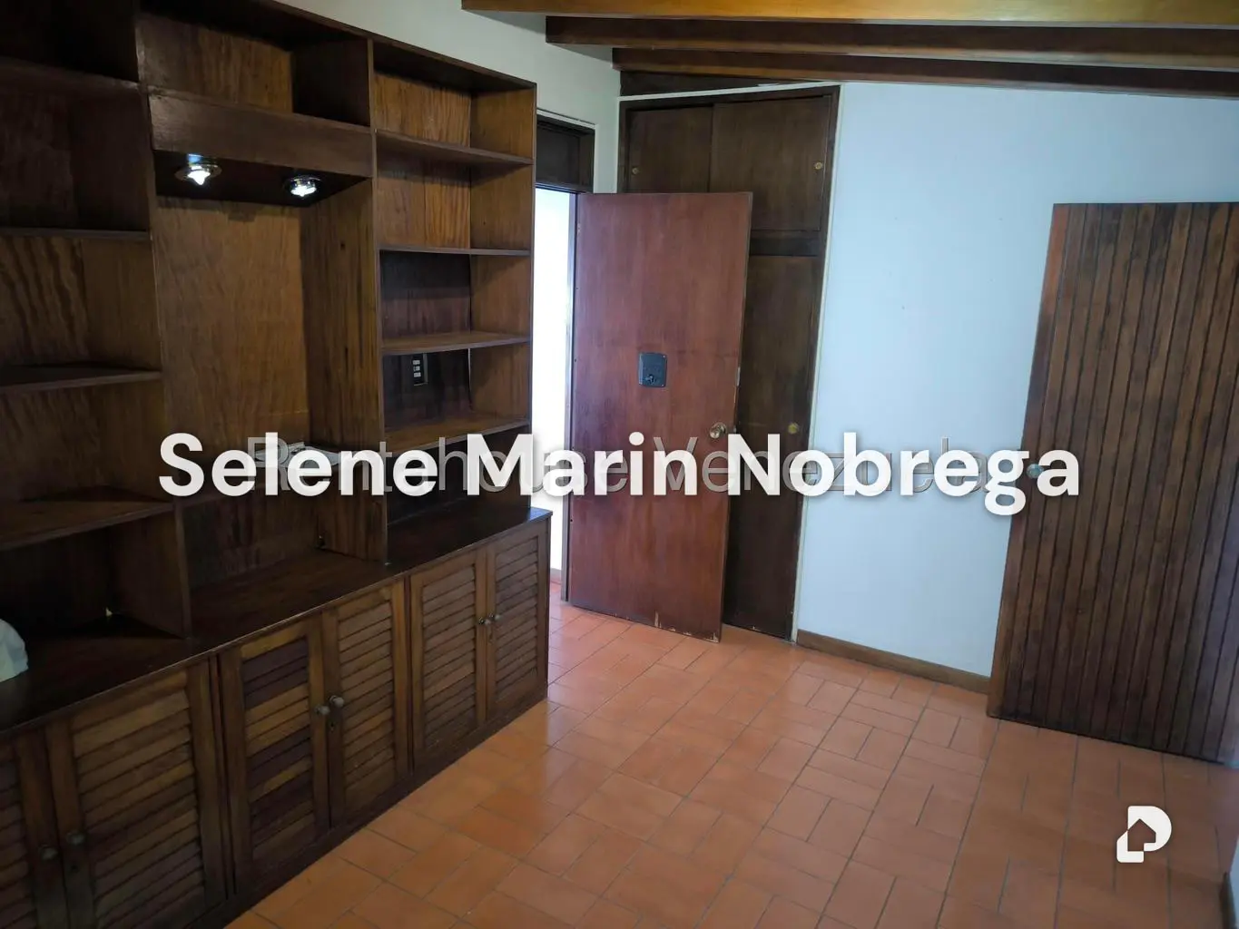 House in Cumbres de Curumo, Caracas – 26