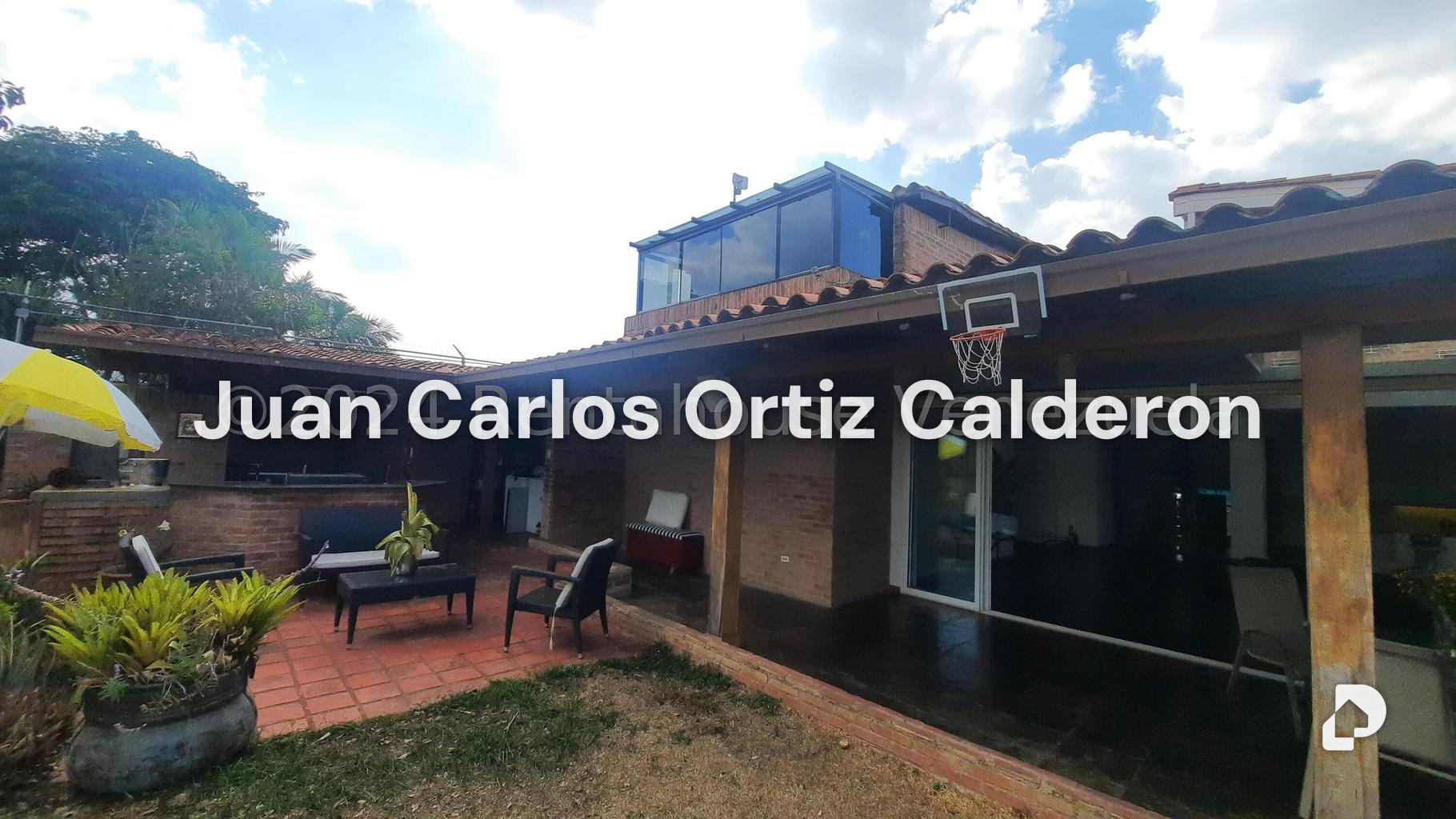House in Cumbres de Curumo, Caracas – 2