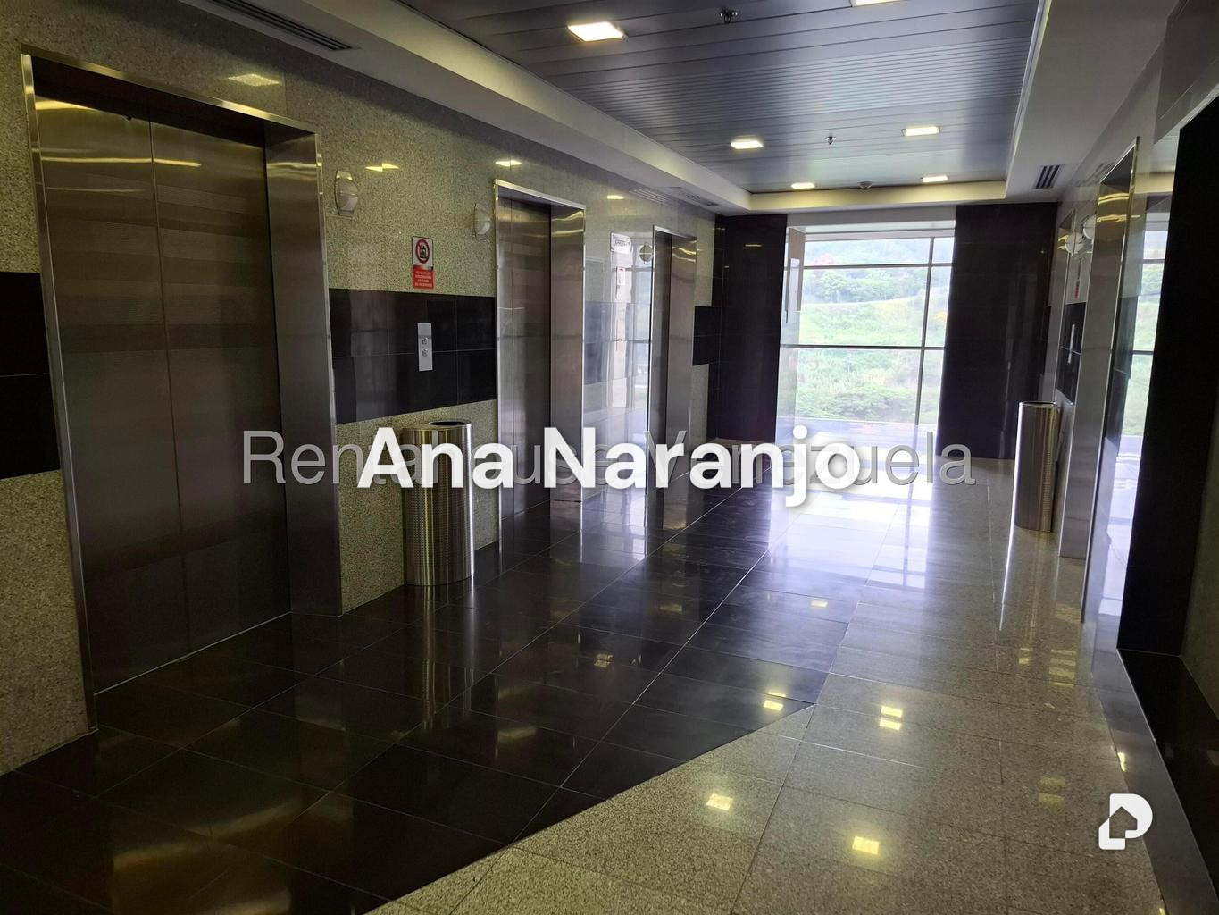 Local comercial en Macaracuay, Caracas – 20