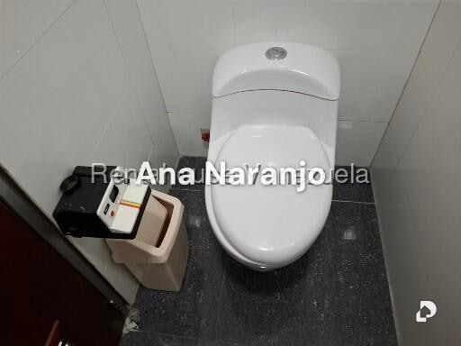 Local comercial en Macaracuay, Caracas – 17