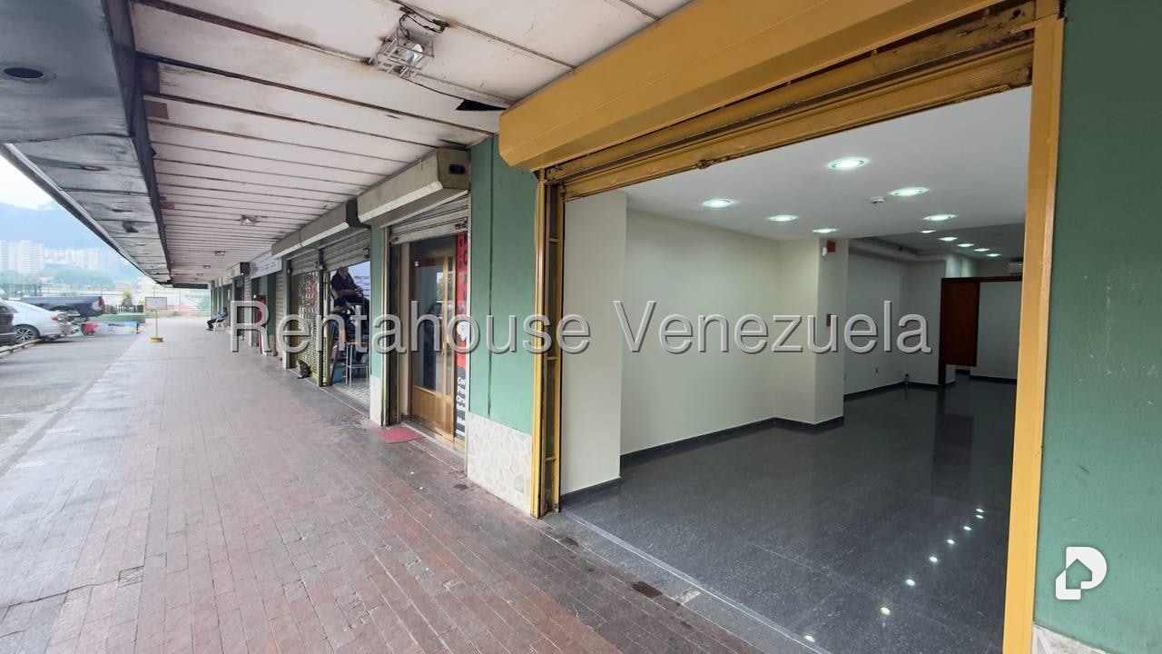 Local comercial en El Paraíso, Caracas – 9