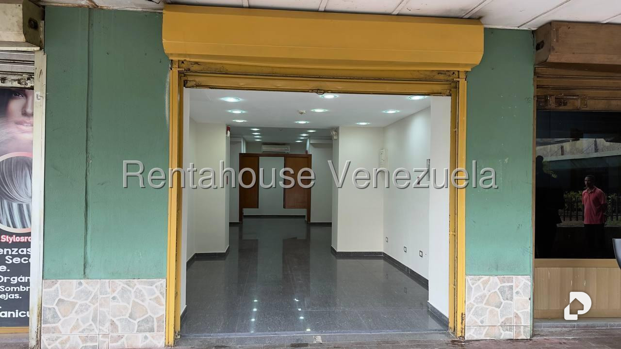 Local comercial en El Paraíso, Caracas – 11