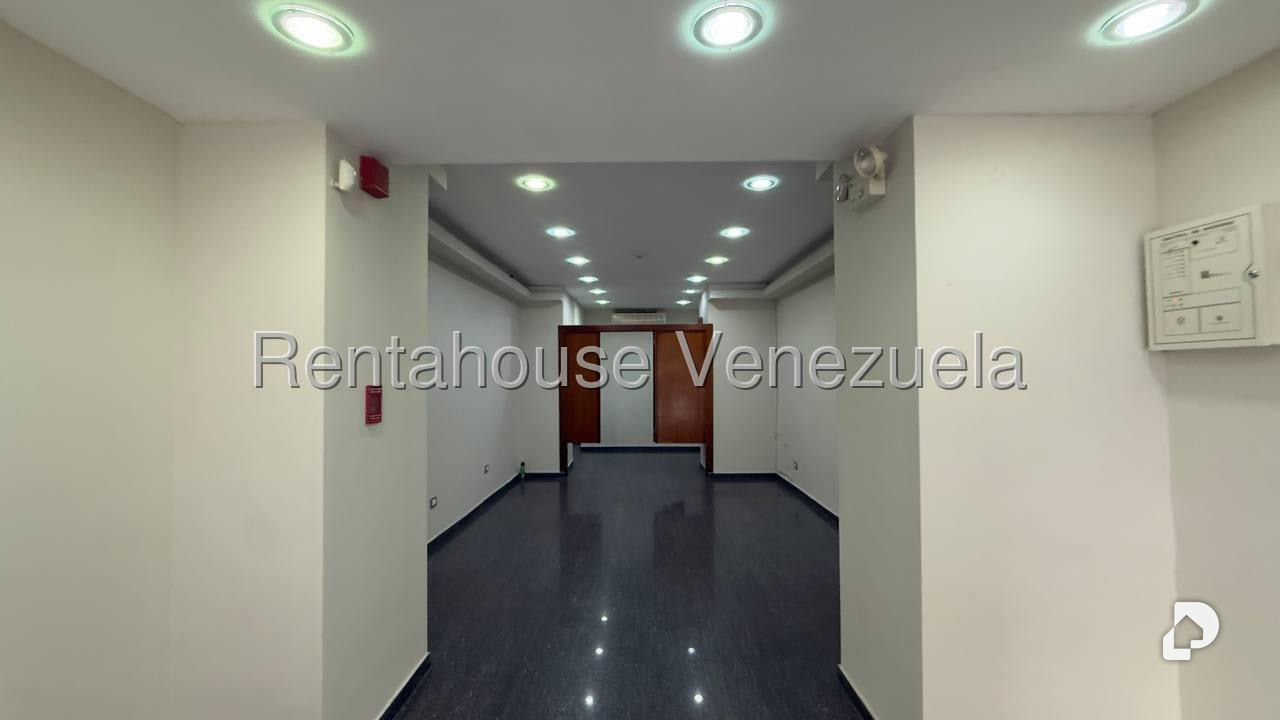 Local comercial en El Paraíso, Caracas – 4