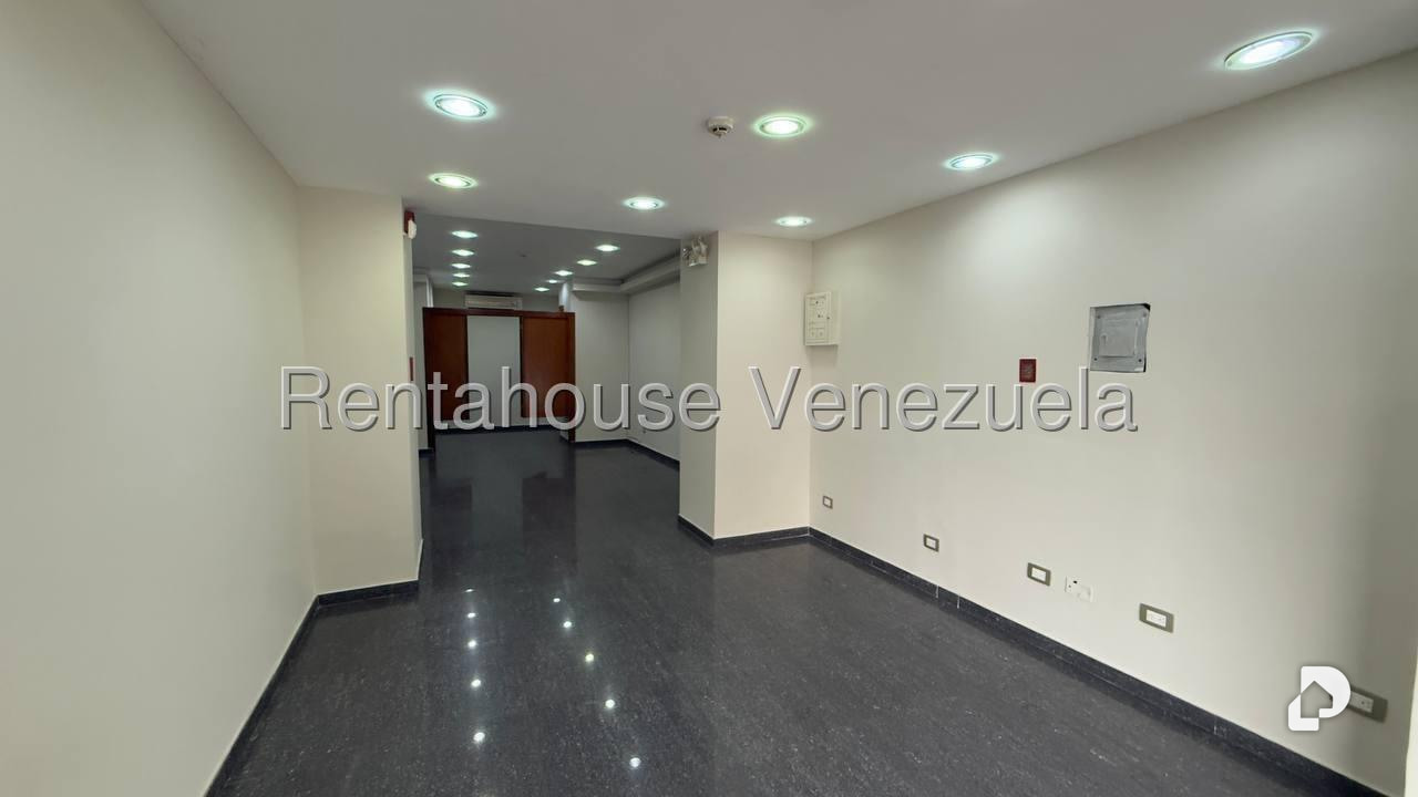 Local comercial en El Paraíso, Caracas – 3