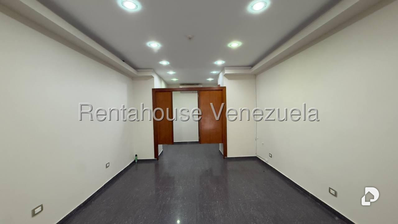 Local comercial en El Paraíso, Caracas – 5