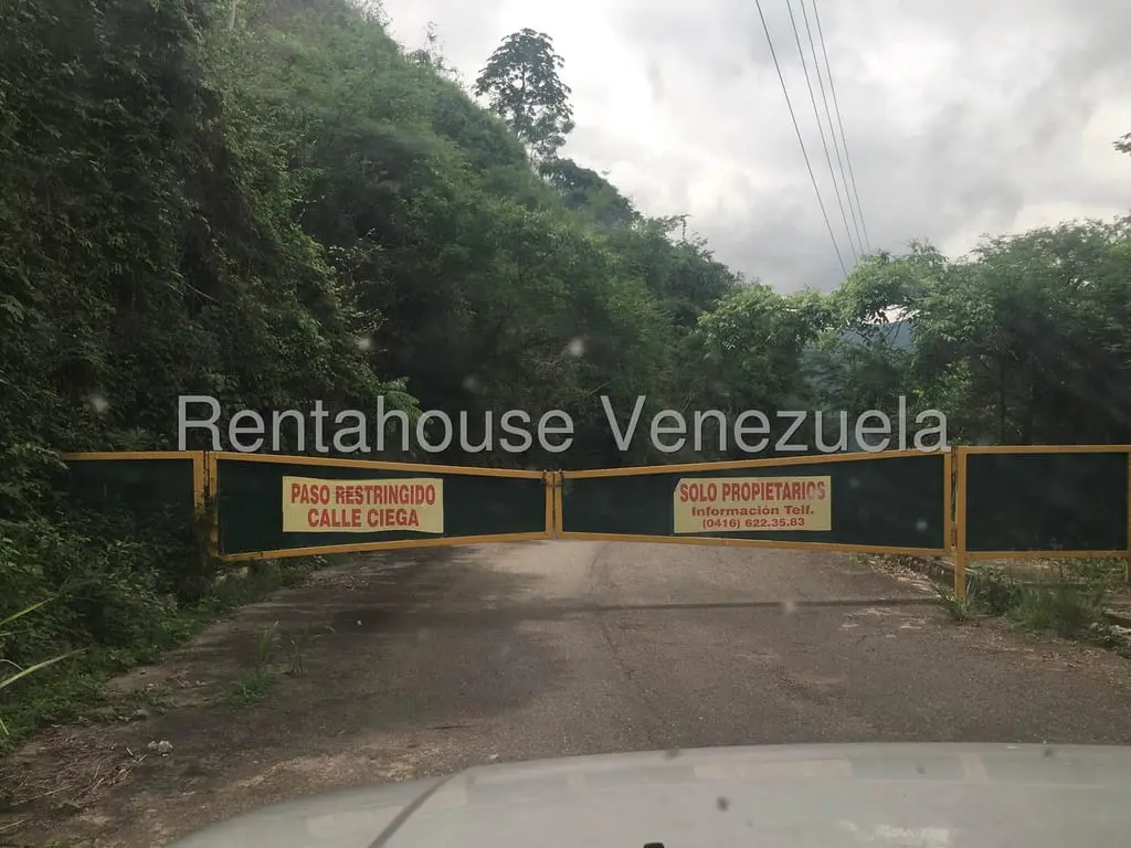 Terreno en Bosques de La Lagunita, Caracas - 1