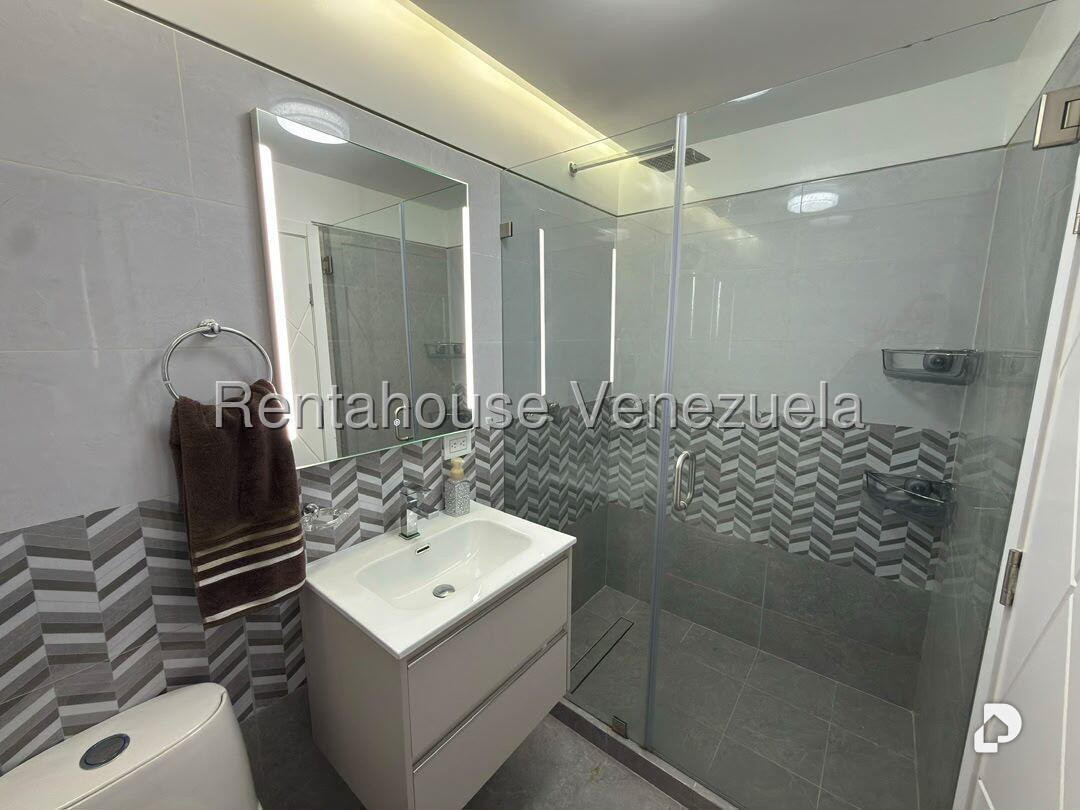 Apartamento en Santa Fe Norte, Caracas – 15