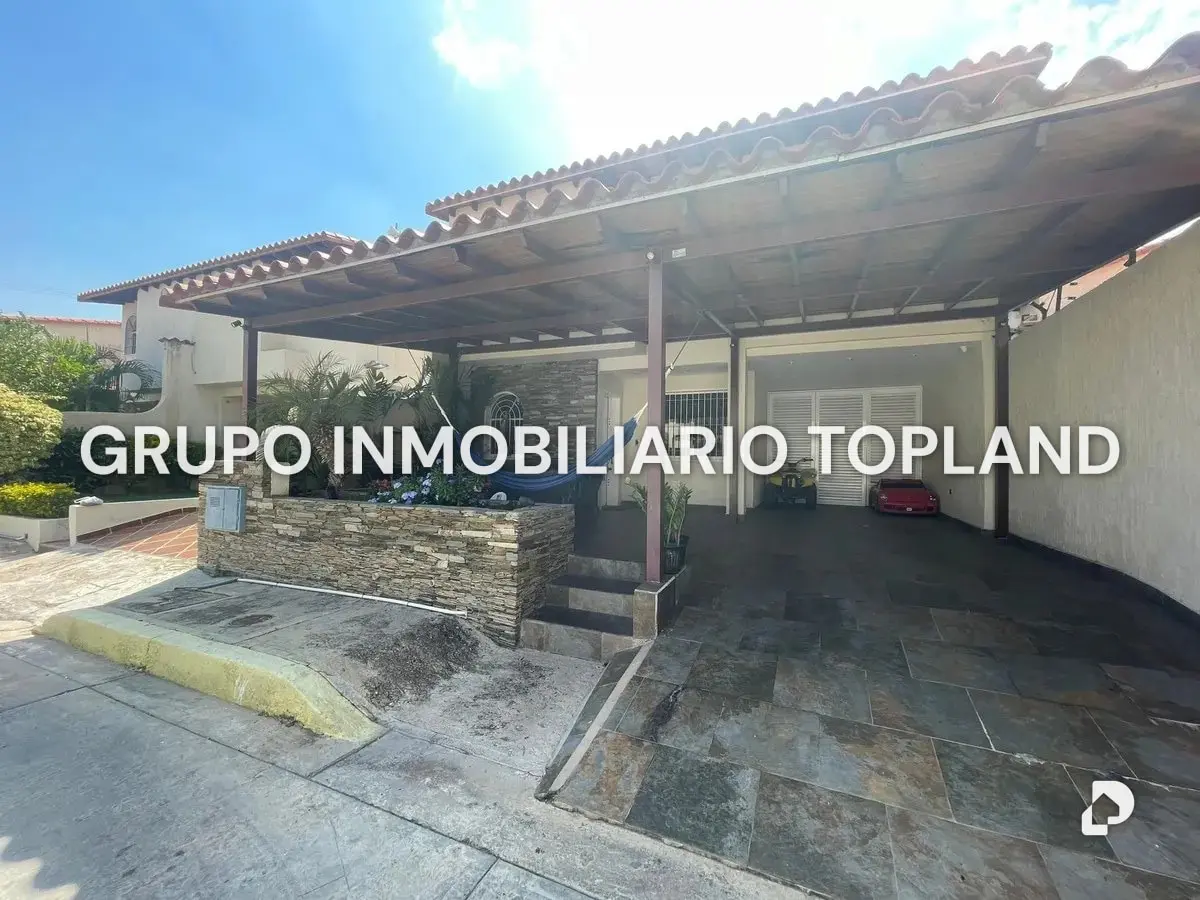 Townhouse in Los Robles, Margarita (sureste) – 1