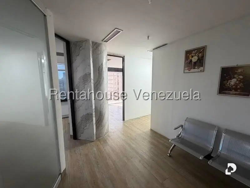 Oficina en El Recreo, Caracas – 20