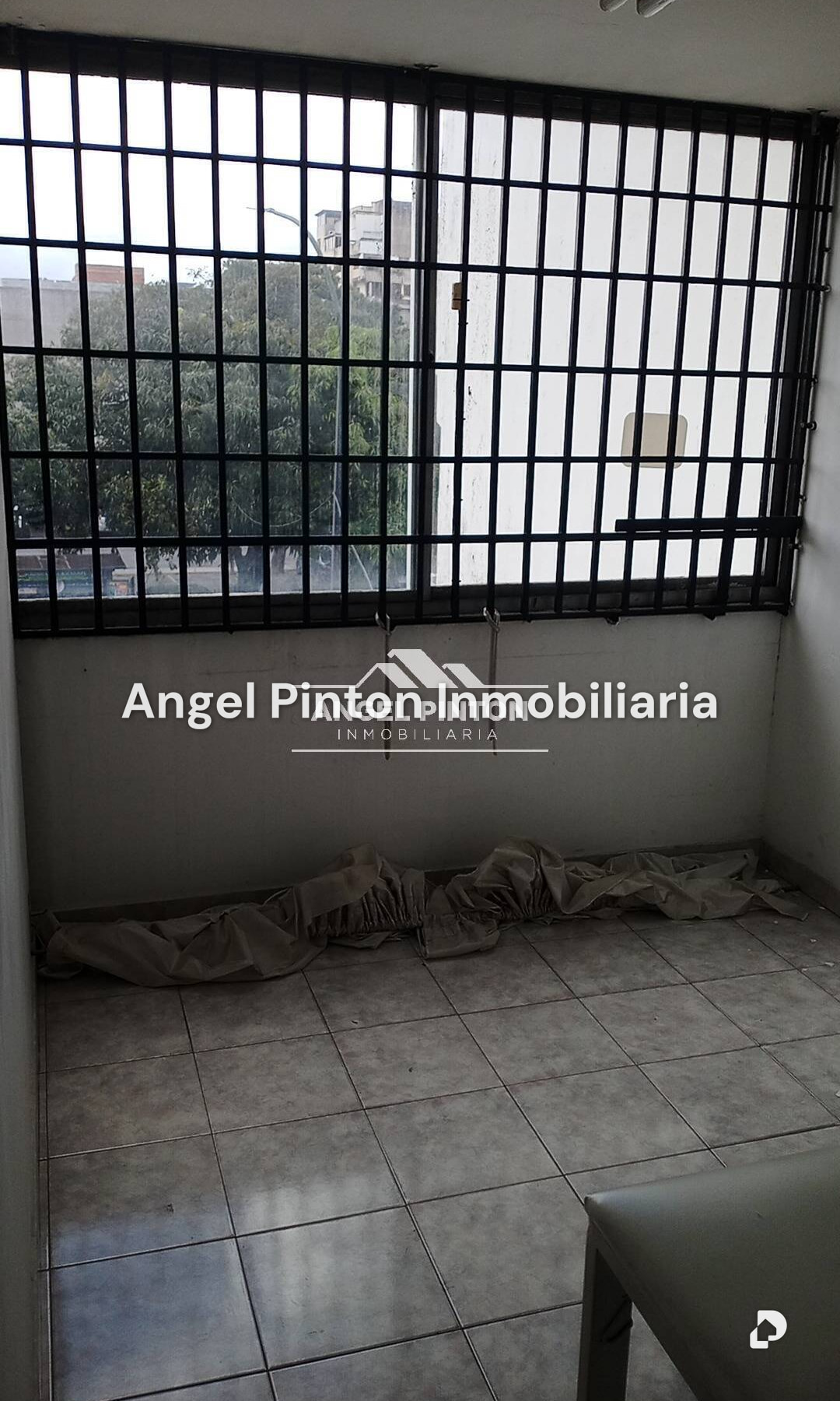 Local comercial en La Florida, Caracas – 5