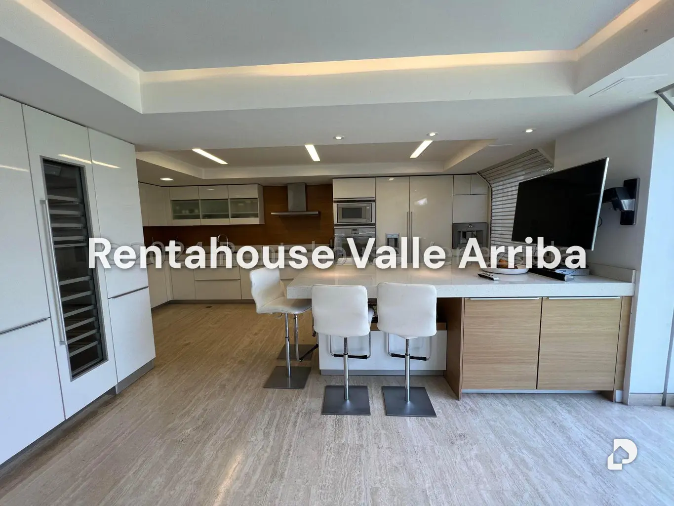 Apartamento en Los Palos Grandes, Caracas – 11