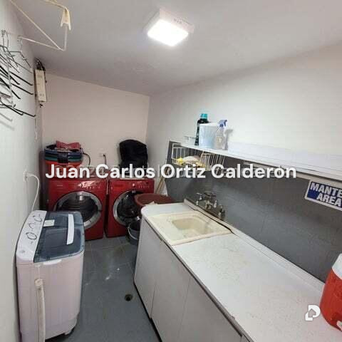 Casa en Cumbres de Curumo, Caracas – 12