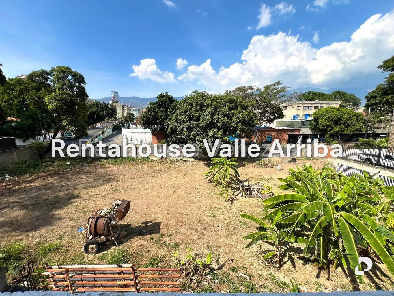 Terreno en El Paraíso, Caracas – 10