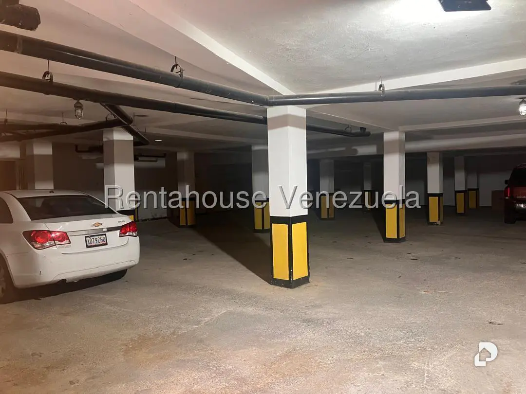 Casa en La Boyera, Caracas – 20