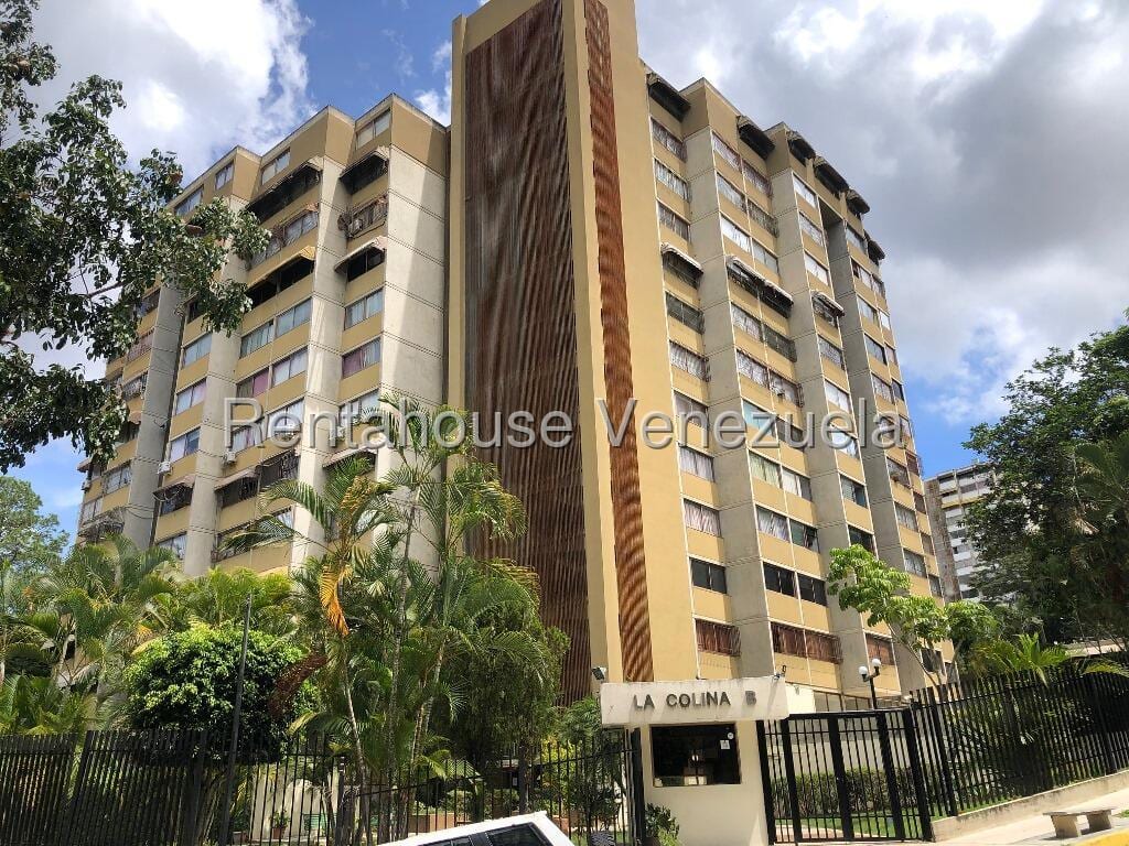 Apartment in La Bonita, Caracas - 1