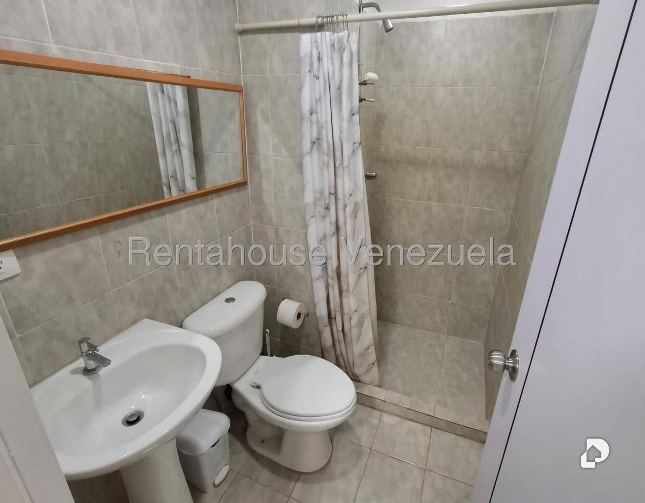 Apartamento en Colinas de La Tahona, Caracas – 17