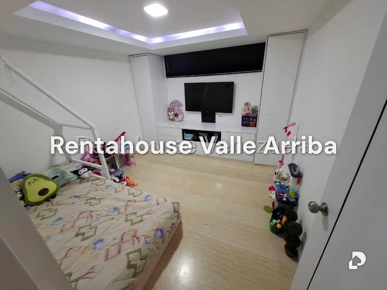 Apartamento en Colinas de La Tahona, Caracas – 16