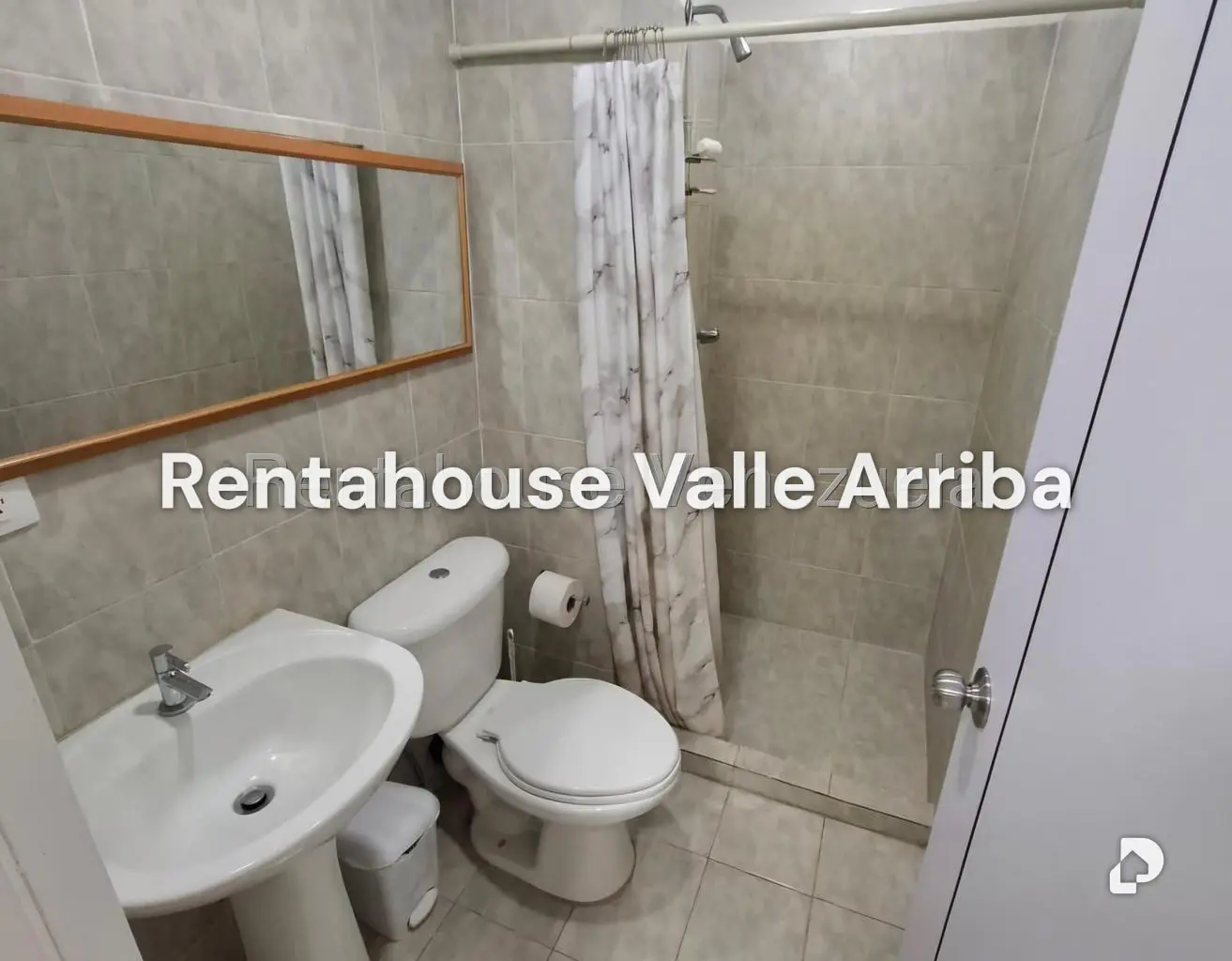Apartamento en Colinas de La Tahona, Caracas – 17