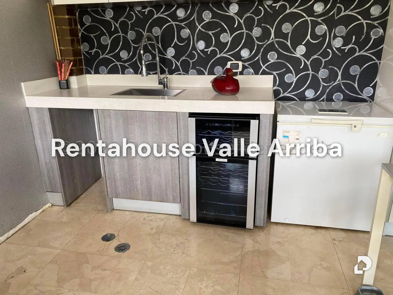 Apartamento en Los Naranjos de las Mercedes, Caracas – 22