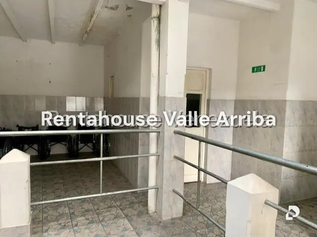 Local comercial en Parroquia Altagracia, Caracas – 8