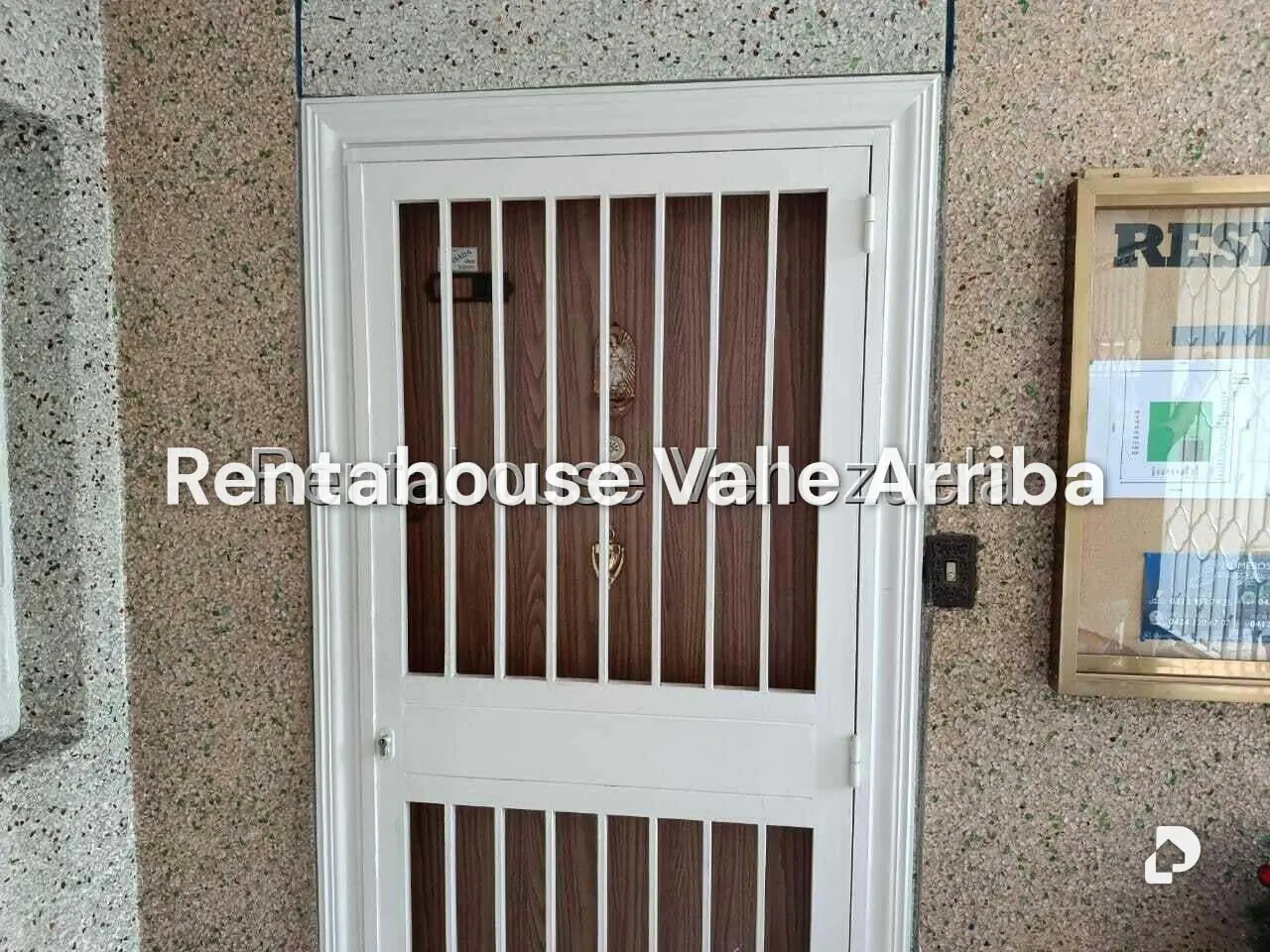 Apartamento en Los Palos Grandes, Caracas – 16
