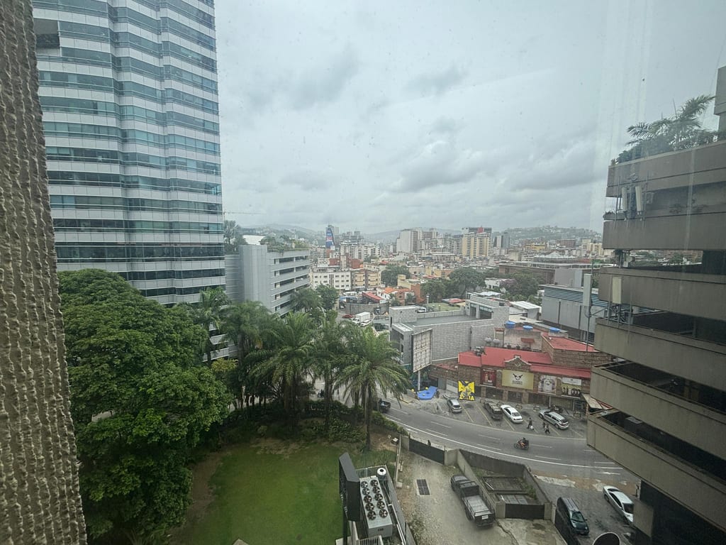 Oficina en La Castellana, Caracas - 1