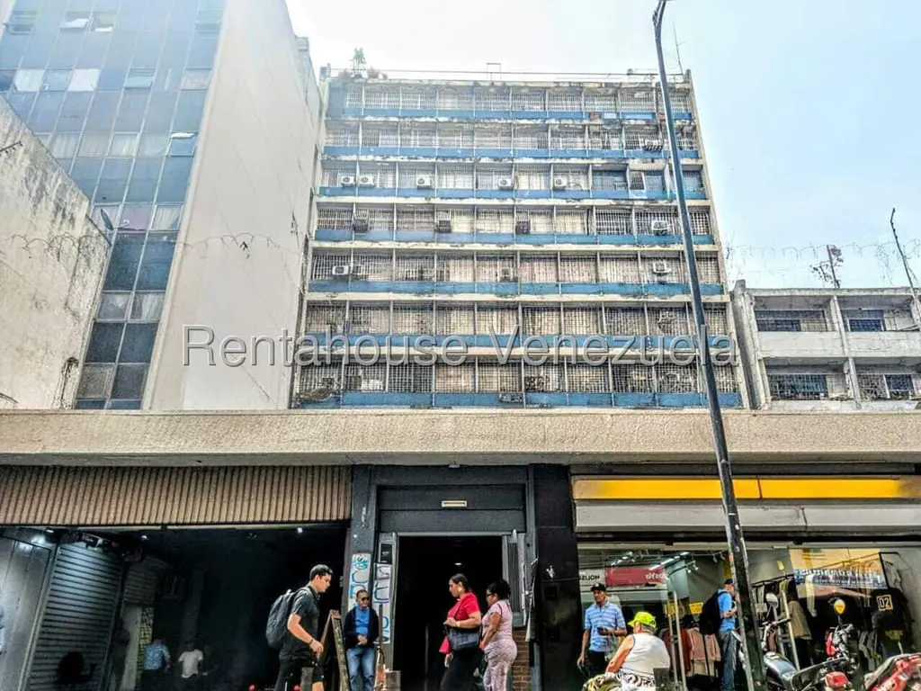 Commercial space in Centro, Caracas - 1