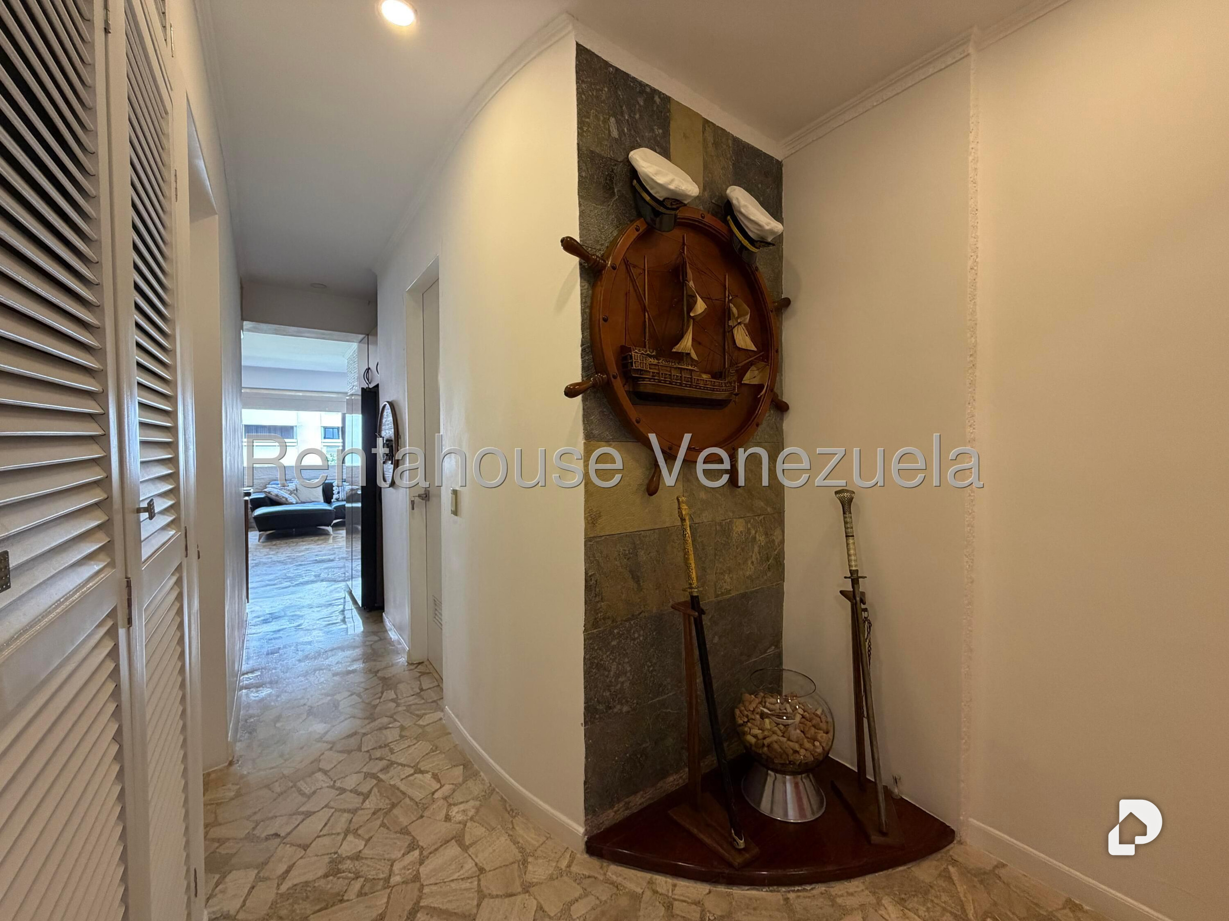 Apartamento en El Rosal, Caracas – 20