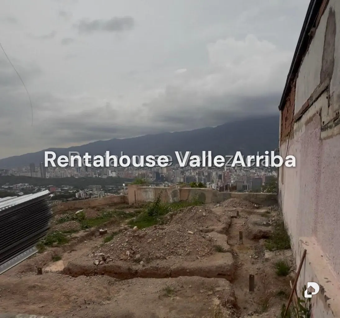 Terreno en Colinas de Bello Monte, Caracas – 11