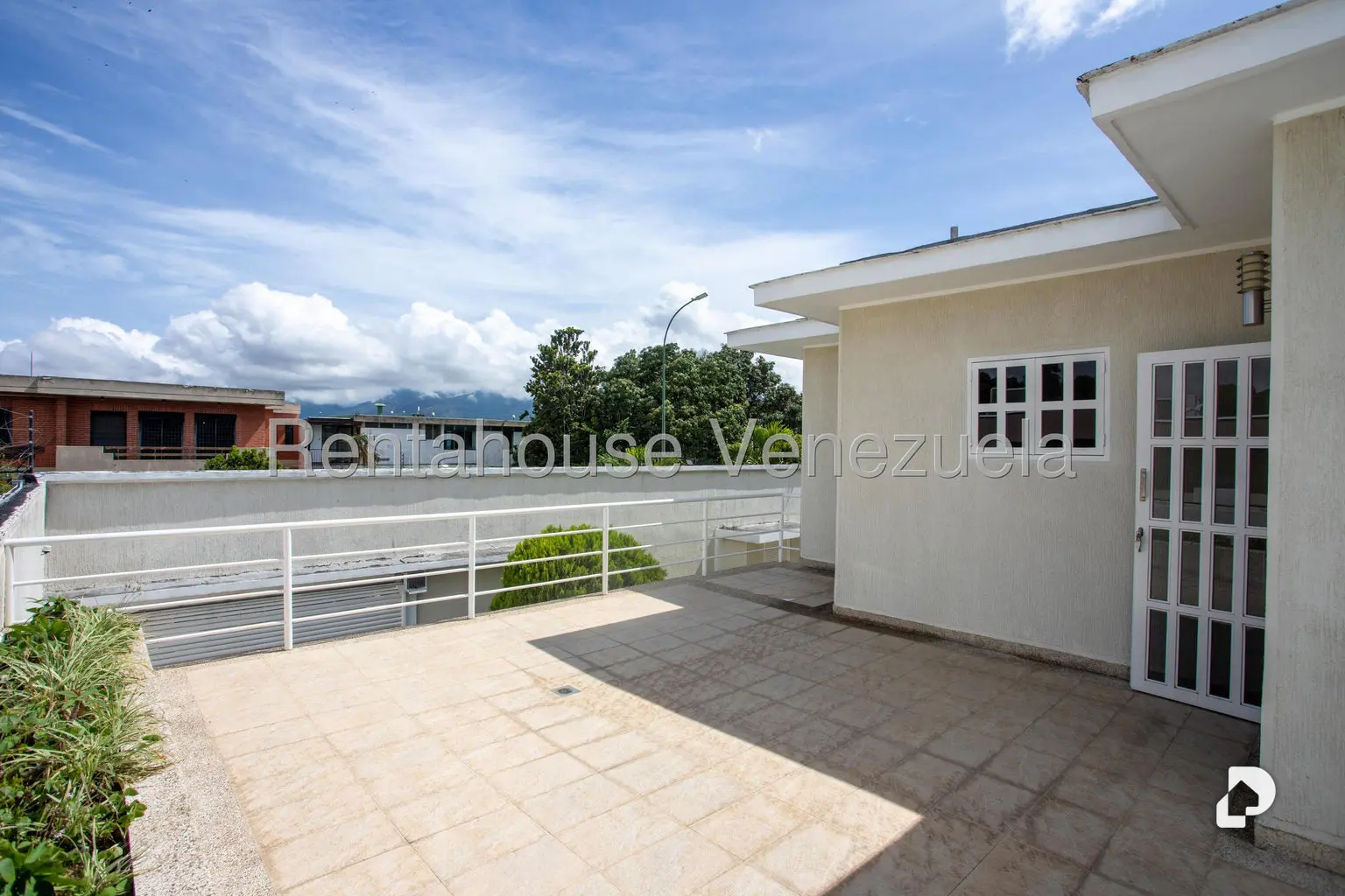 Casa en Colinas de Bello Monte, Caracas – 51