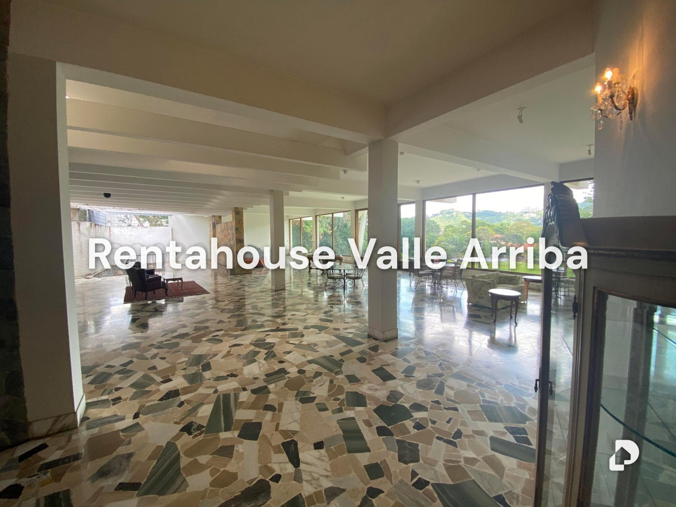 Casa en Valle Arriba, Caracas – 24