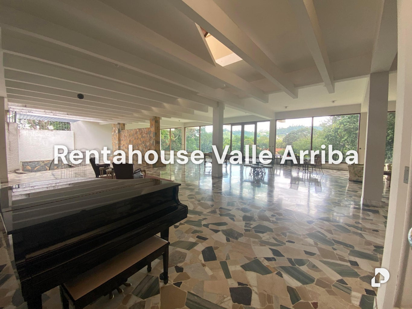 Casa en Valle Arriba, Caracas – 25