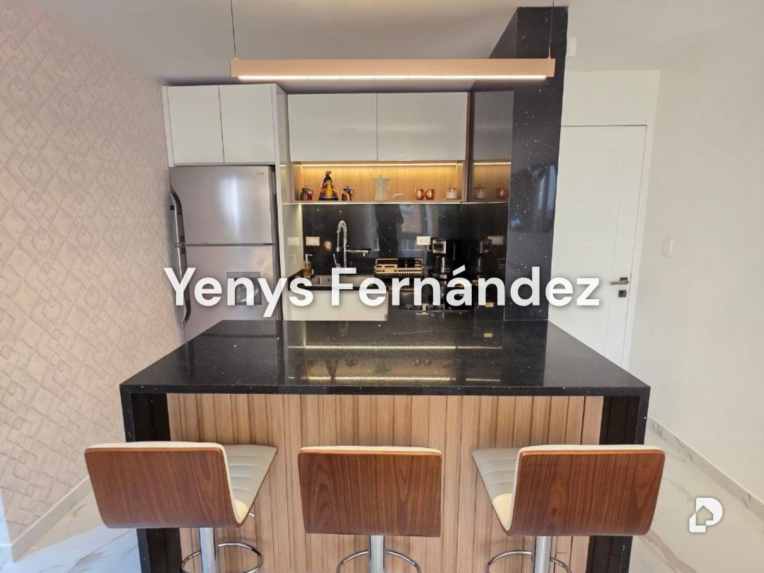 Apartamento en Res. Entremares - Av. Américo Vespucio, Complejo Turístico El Morro, Lechería – 4