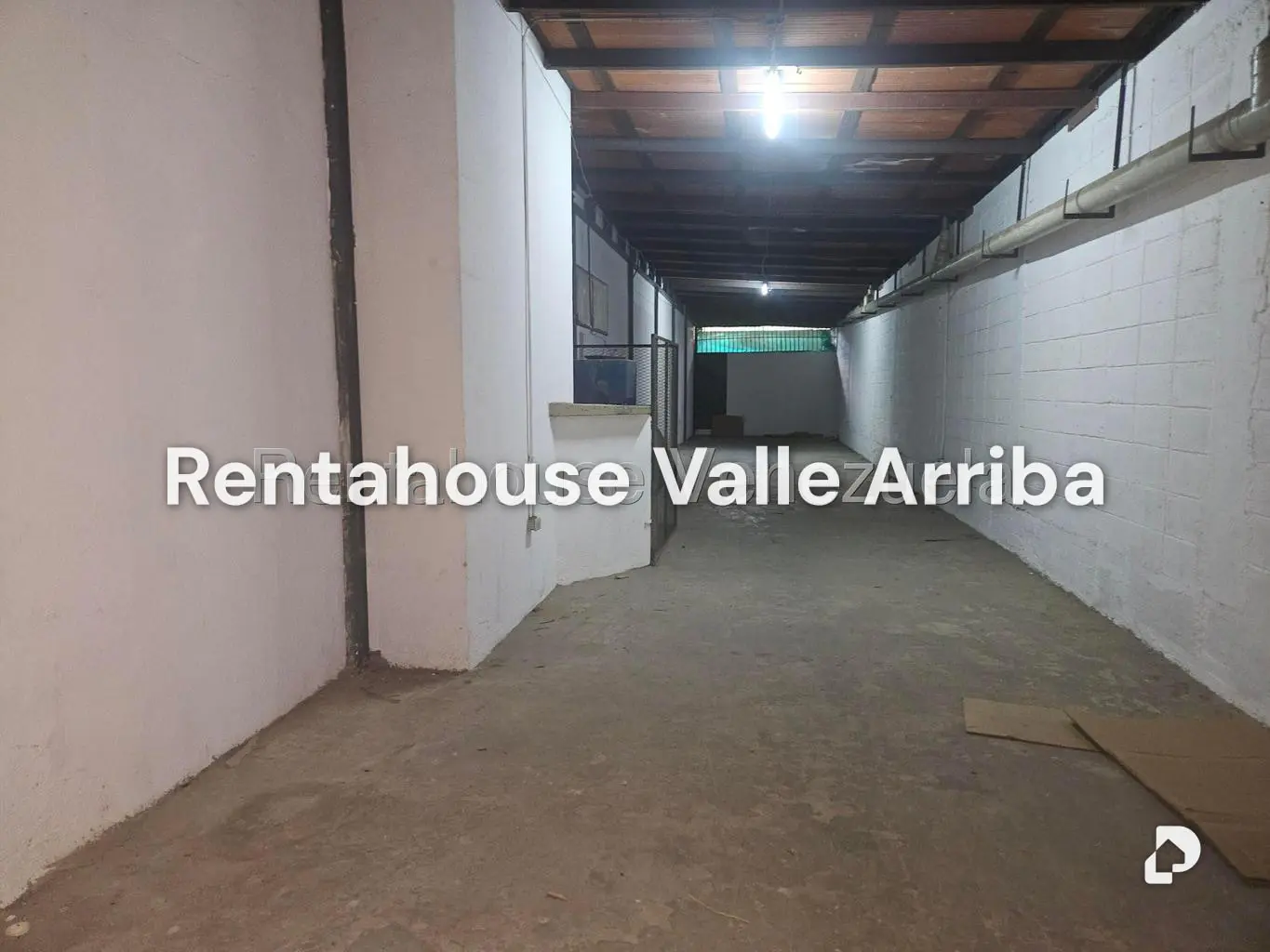 Local comercial en La Yaguara, Caracas – 23