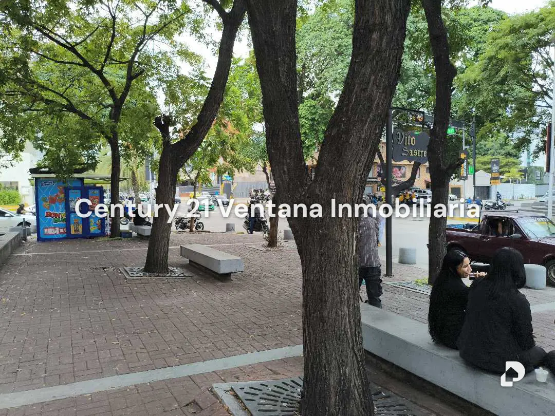 Oficina en Las Mercedes, Caracas – 22