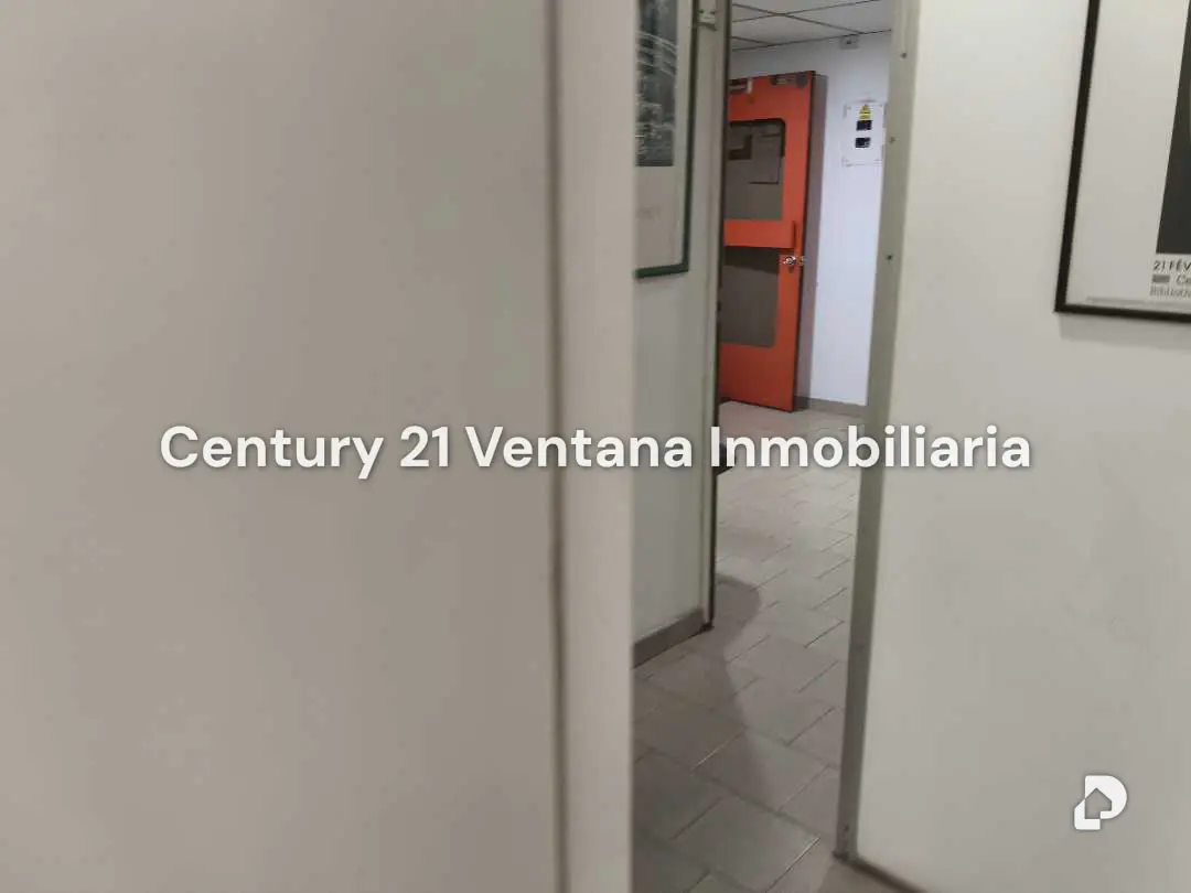 Oficina en Las Mercedes, Caracas – 19