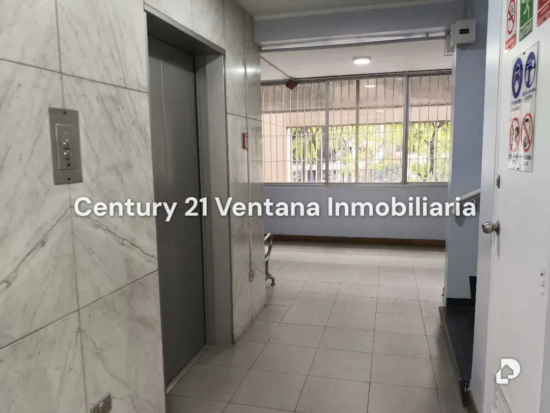 Oficina en Las Mercedes, Caracas – 8