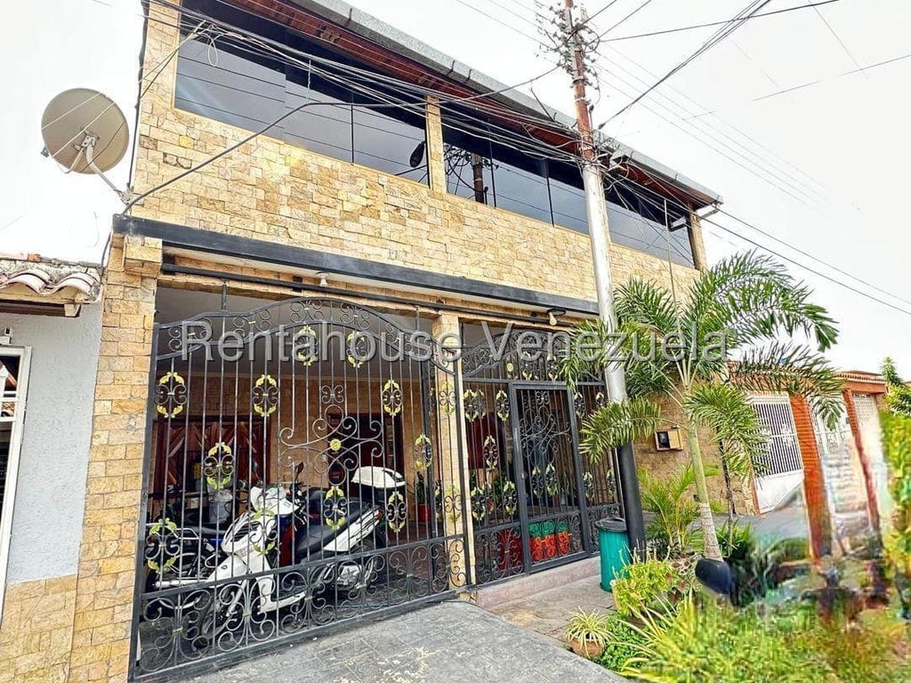 Casa en Don Genaro, Maracay - 1