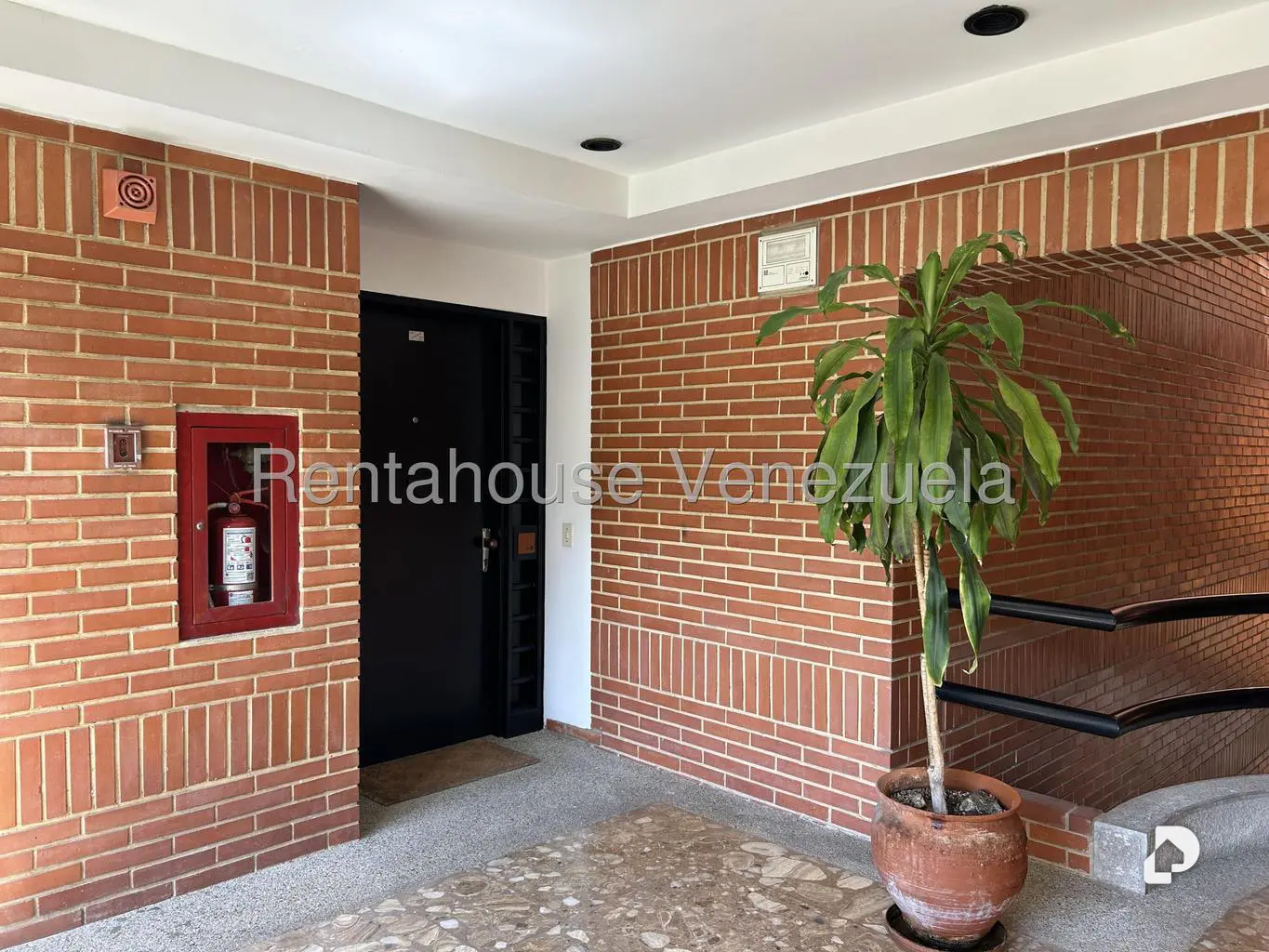 Apartamento en Los Palos Grandes, Caracas – 3