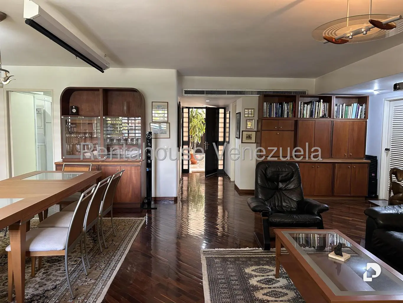 Apartamento en Los Palos Grandes, Caracas – 4