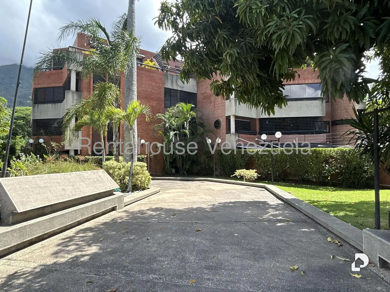 Apartamento en Los Palos Grandes, Caracas – 1