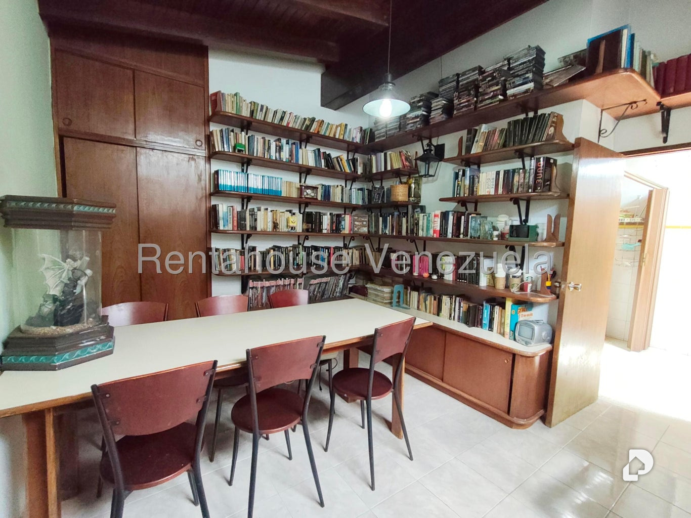 Casa en Prados del Este, Caracas – 28
