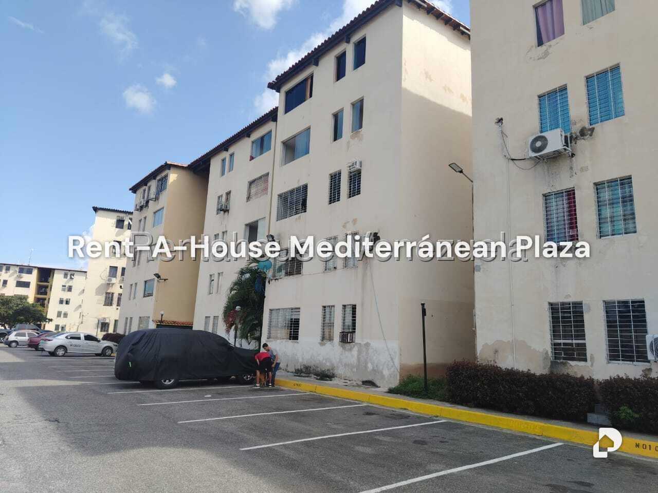Apartamento en Paraparal, Los Guayos – 1