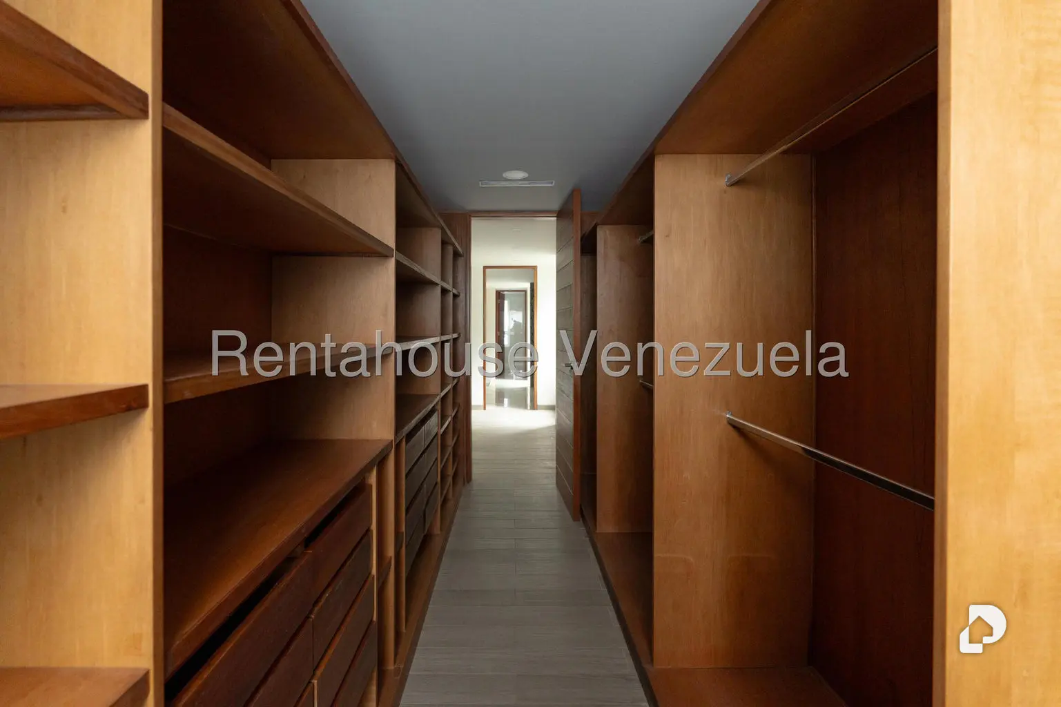 Apartamento en Los Chorros, Caracas – 12