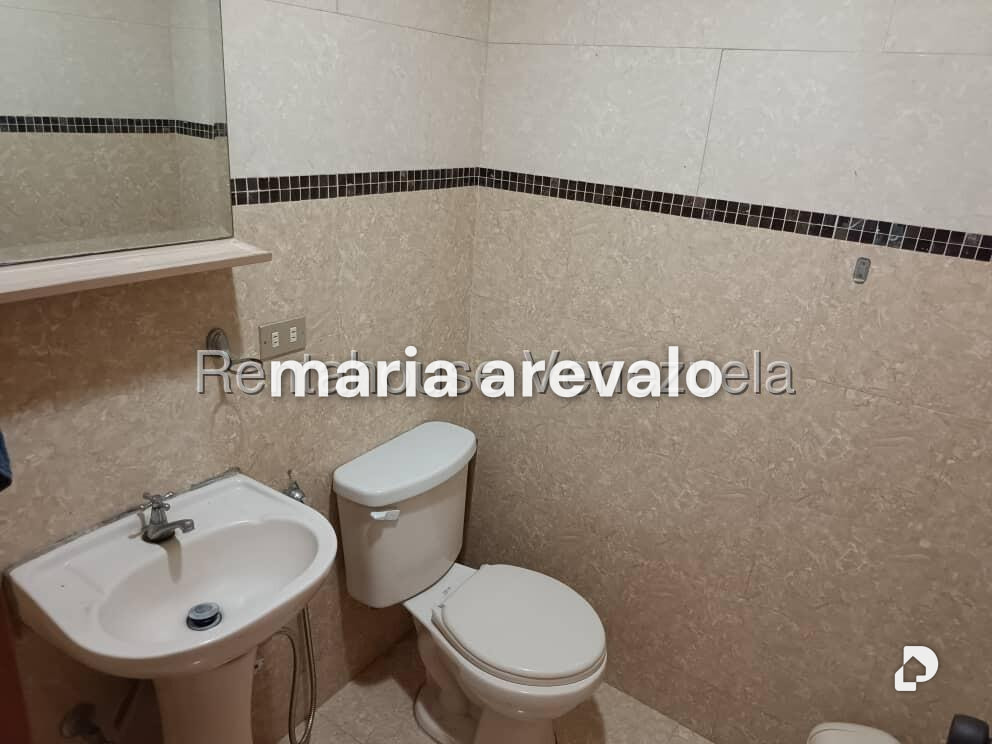 Casa en Colinas de Vista Alegre, Caracas – 17
