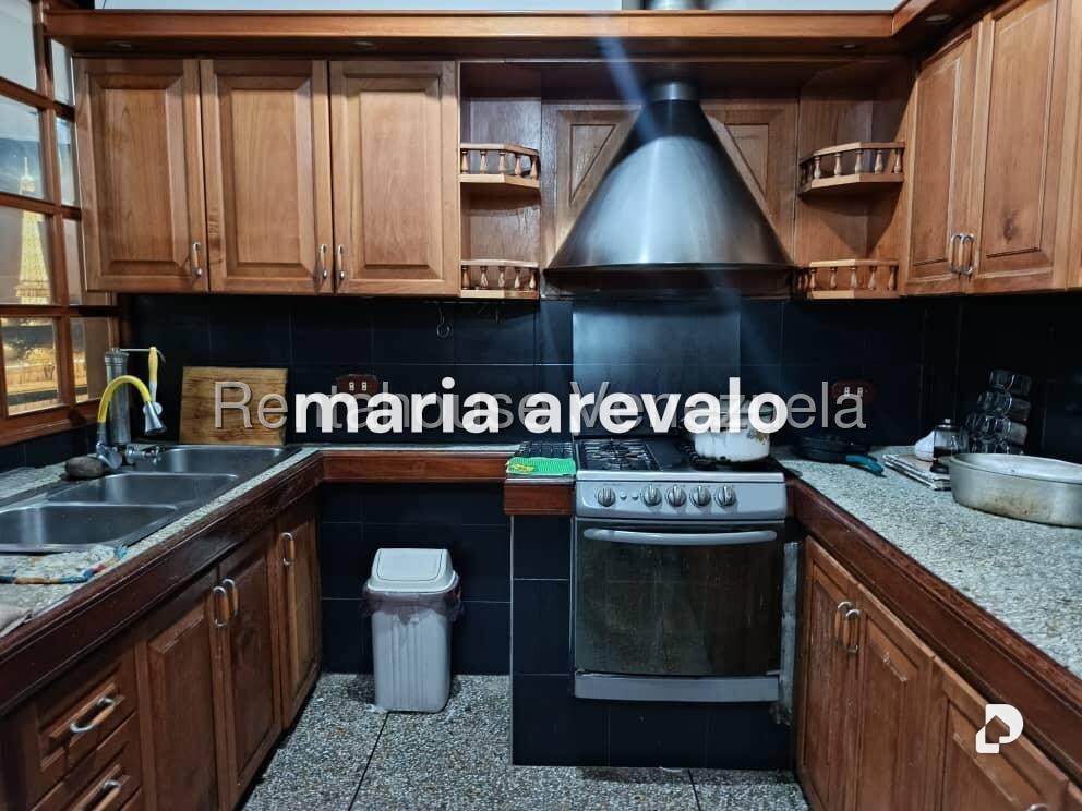Casa en Colinas de Vista Alegre, Caracas – 15