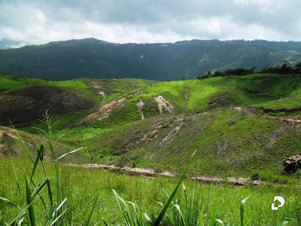 Land in El Hatillo, Caracas – 2