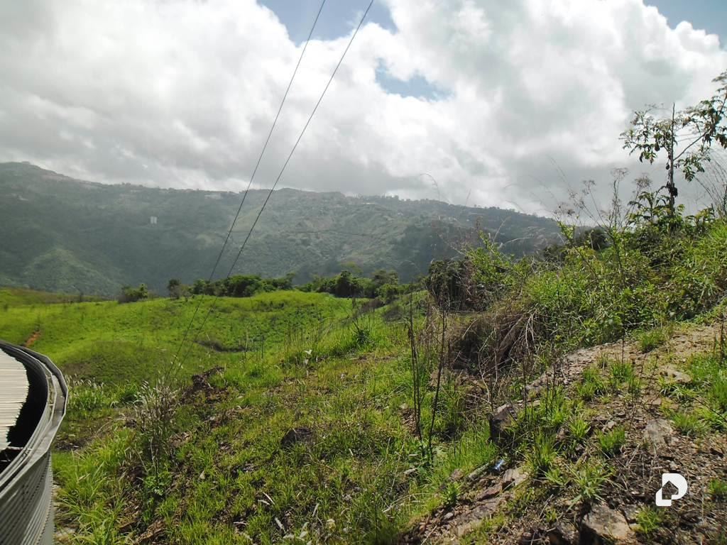 Land in El Hatillo, Caracas – 24