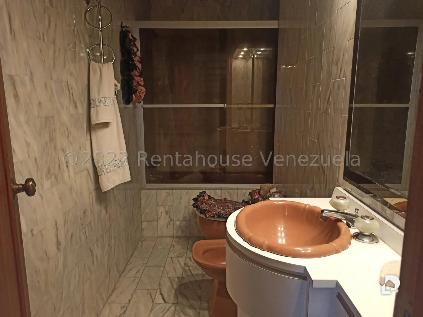 Apartamento en La Florida, Caracas – 17